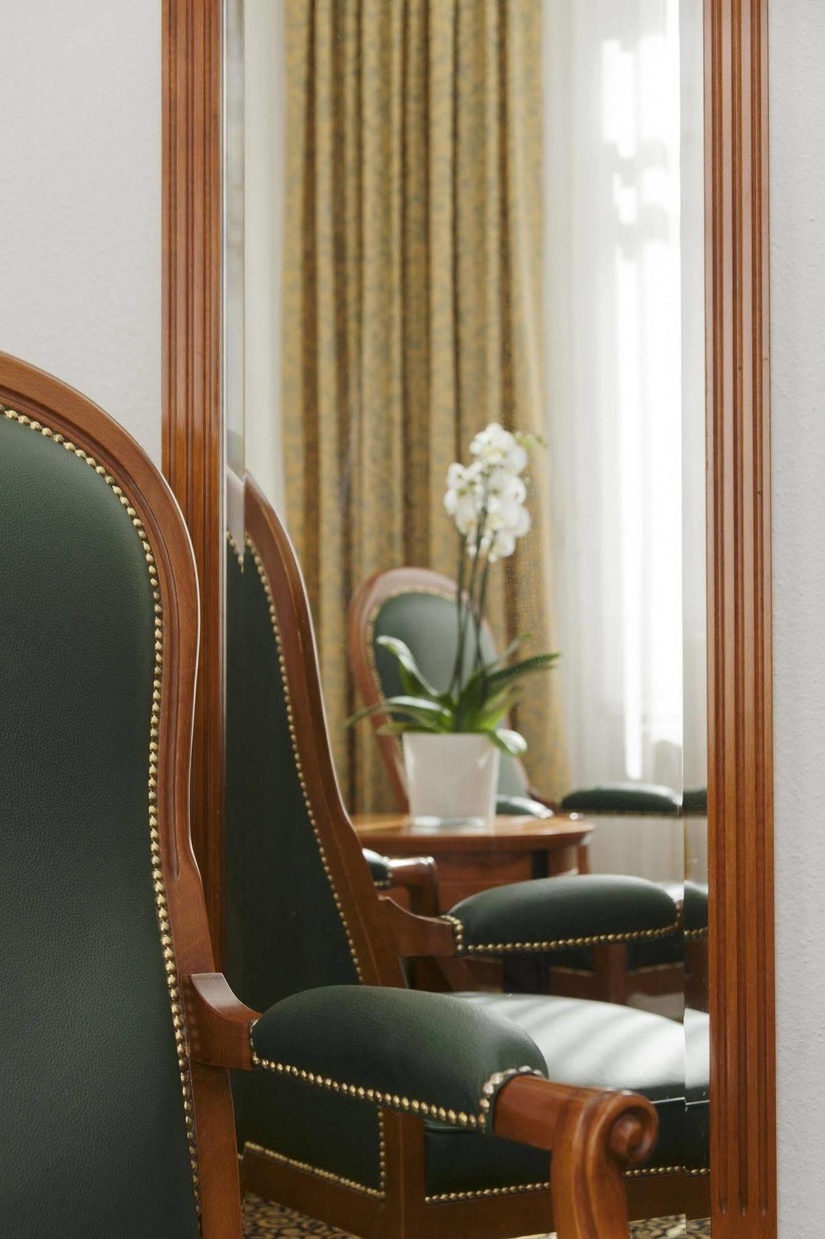 Hotel Carlton Opera à Vienne Extérieur photo